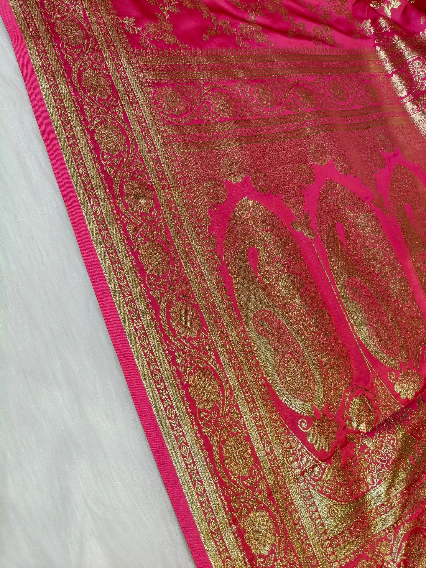 Satin Saree Straberry Shade Floral Jaal Pattern SS009 75% Discount