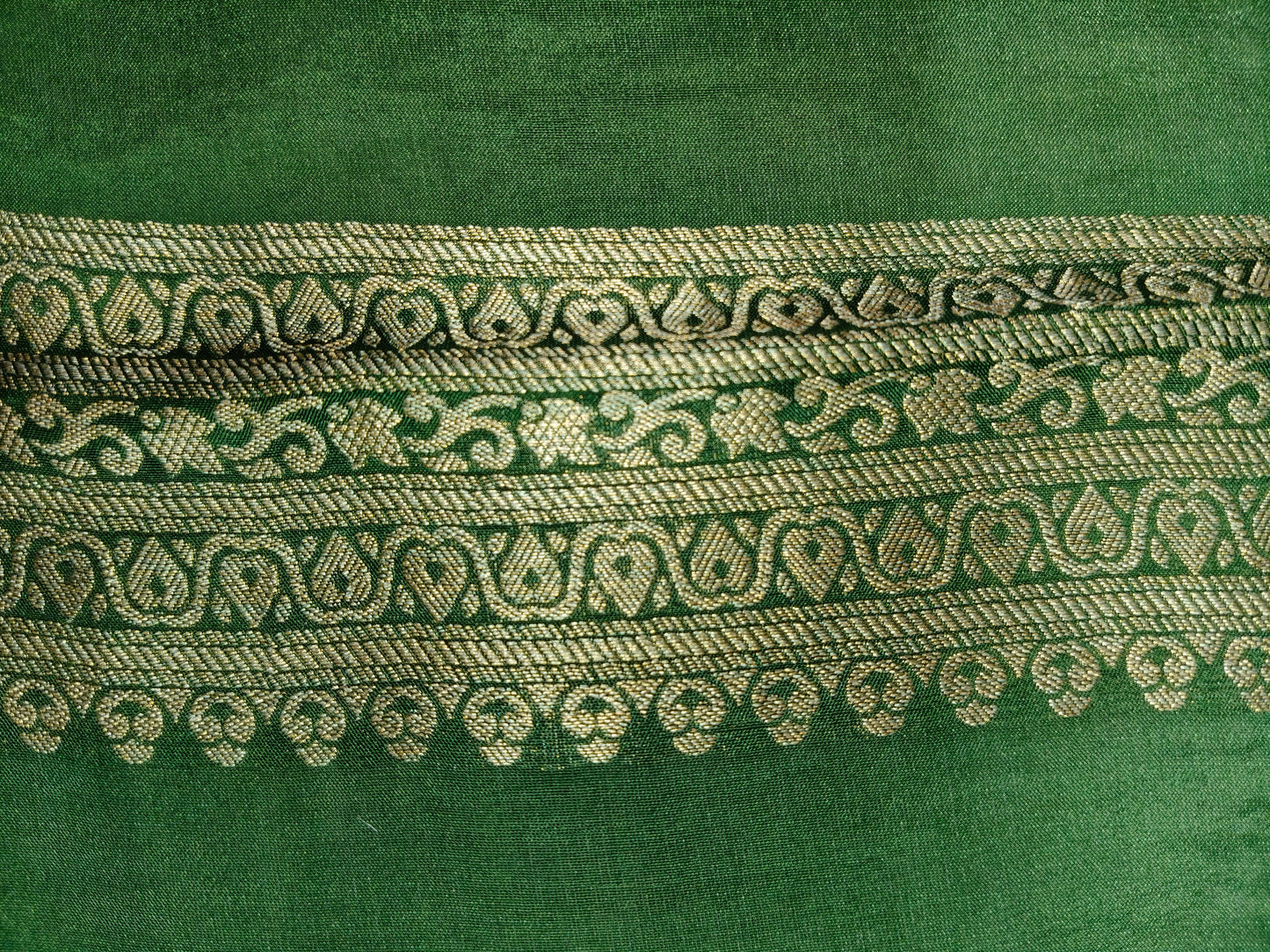 Crepe Banarasi Silk Saree Dark Mehandi Shade  CBS016   50% Discount
