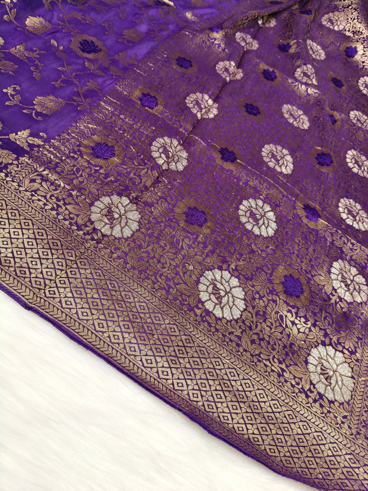 Crepe Banarasi Silk Saree Dark Majenta Shade With Mina Work CBS021   50% Discount