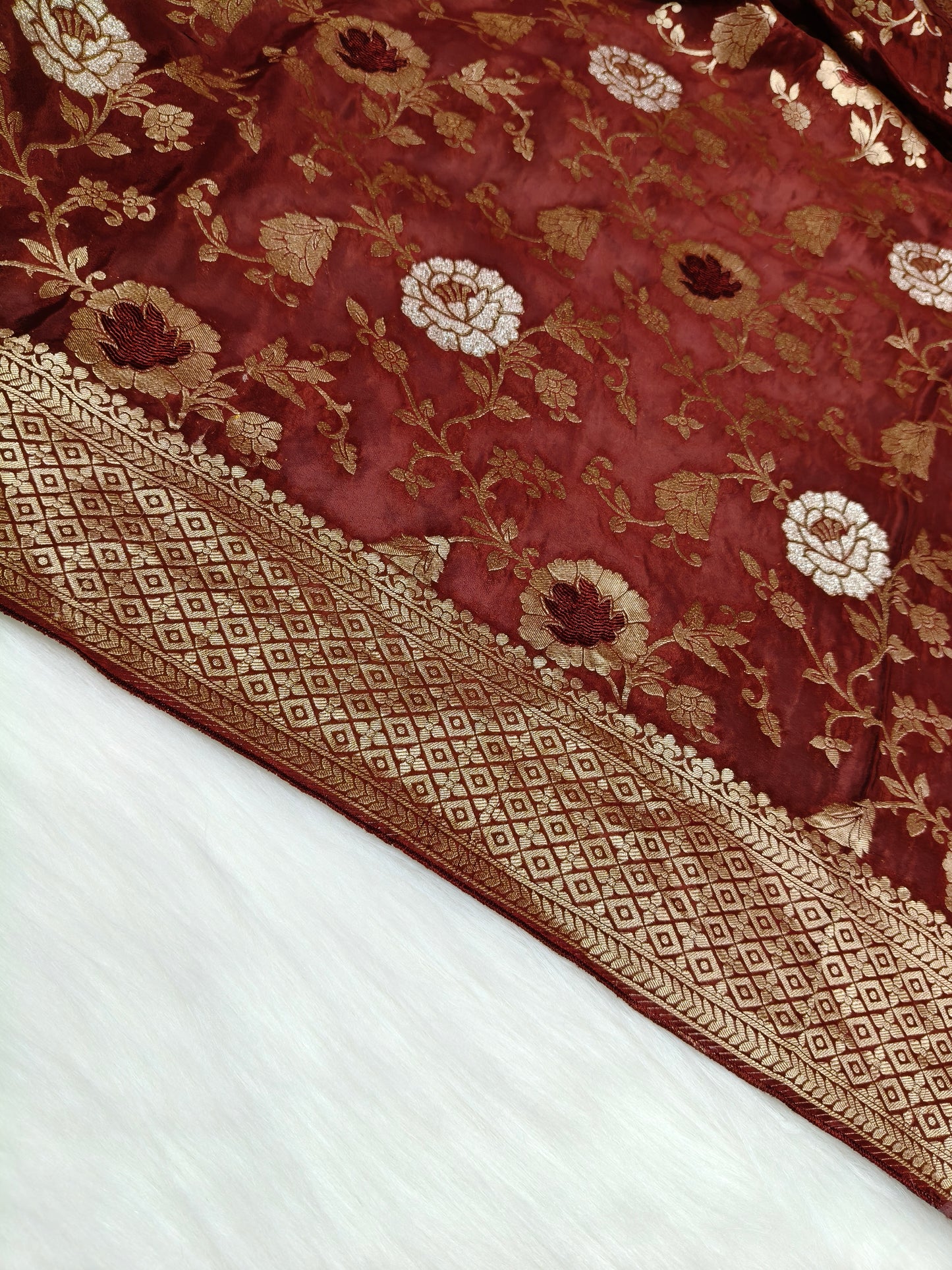 Crepe Banarasi Silk Saree Maroon Shade With Minakari CBS022   50% Discount
