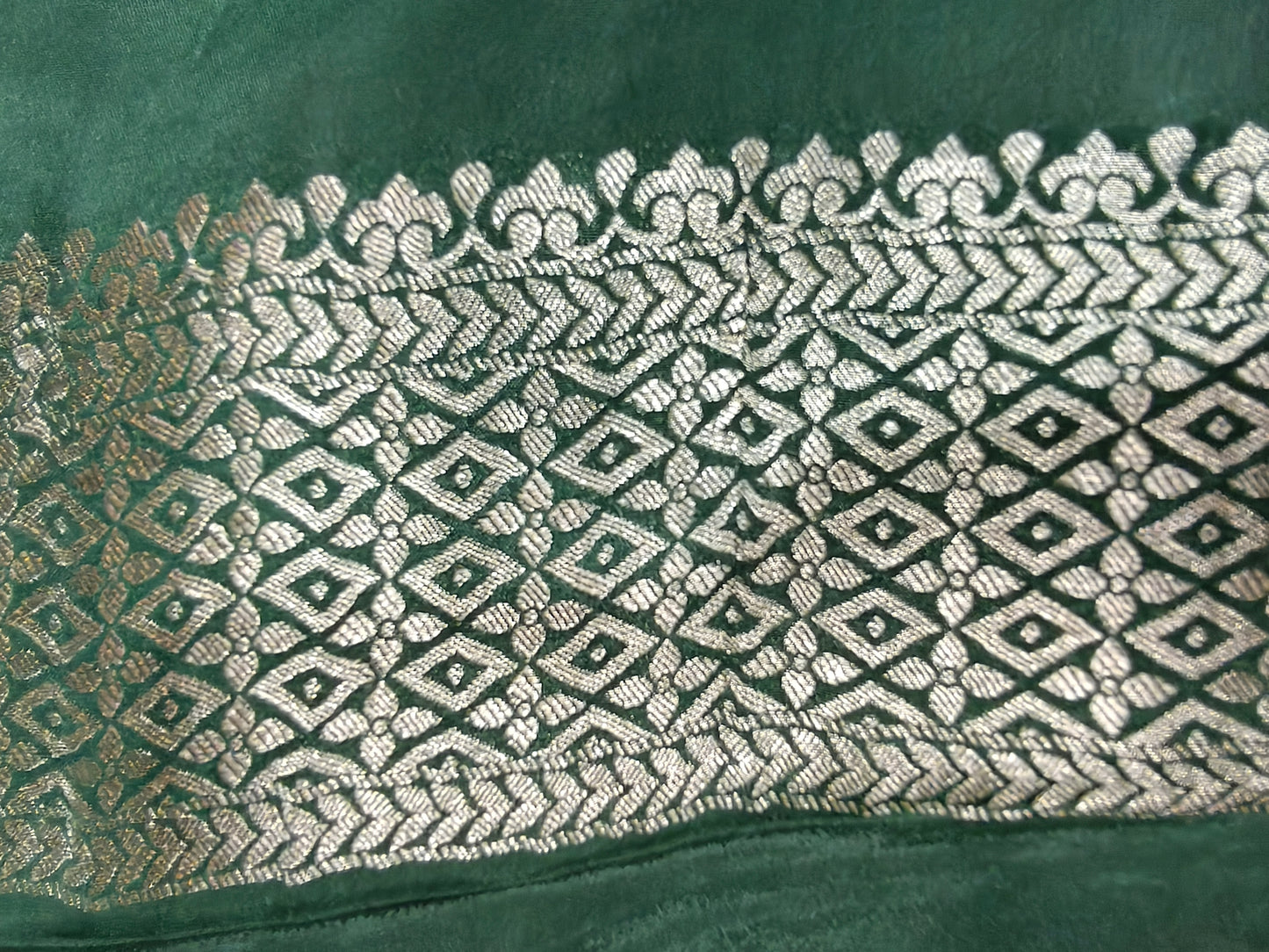 Crepe Banarasi Silk Saree Bottle Green Shade Floral Jaal Pattern CBS002   50% Discount