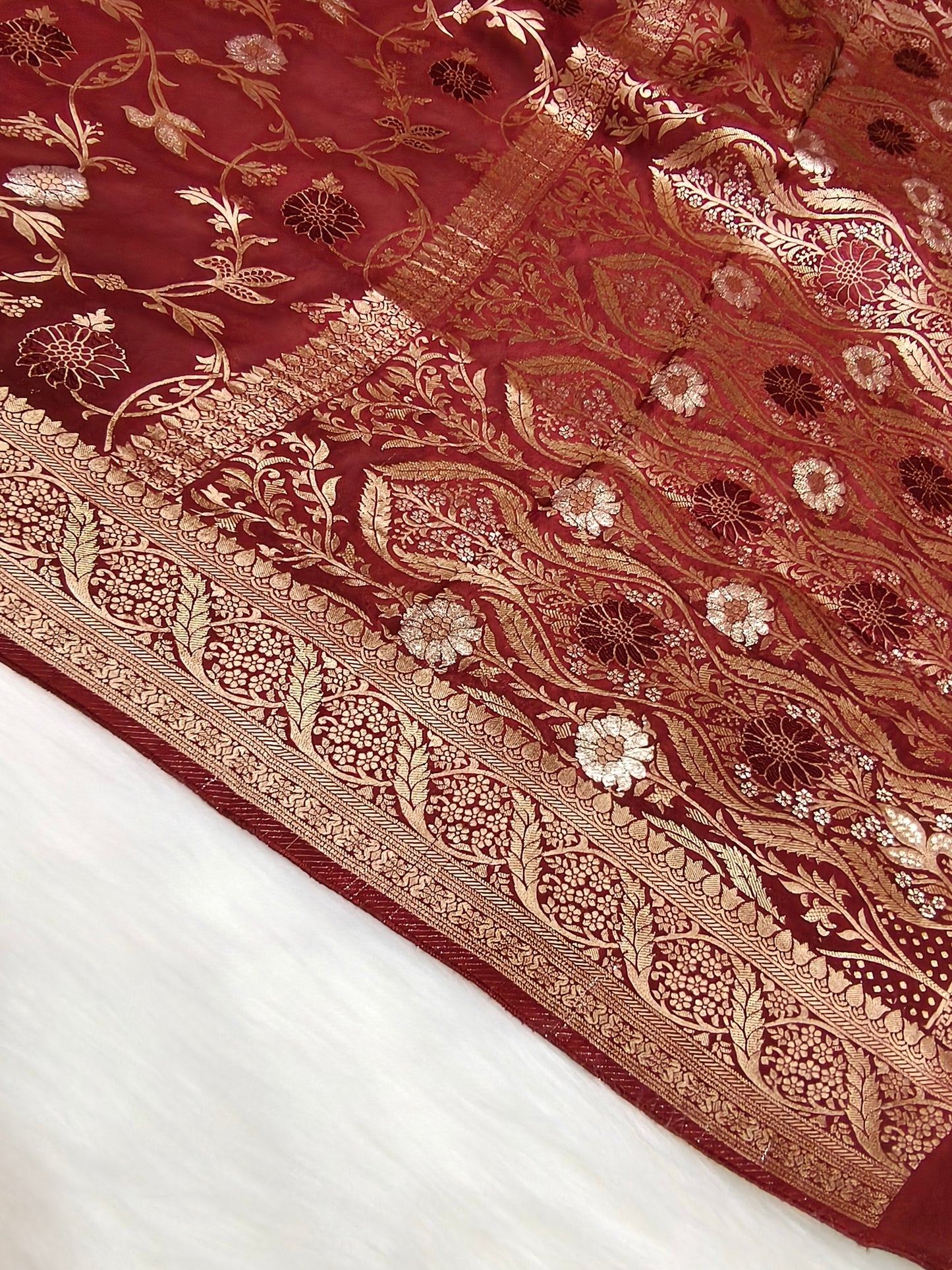 Crepe Banarasi Silk Saree Maroon Shade Floral Jaal Pattern CBS003   50% Discount