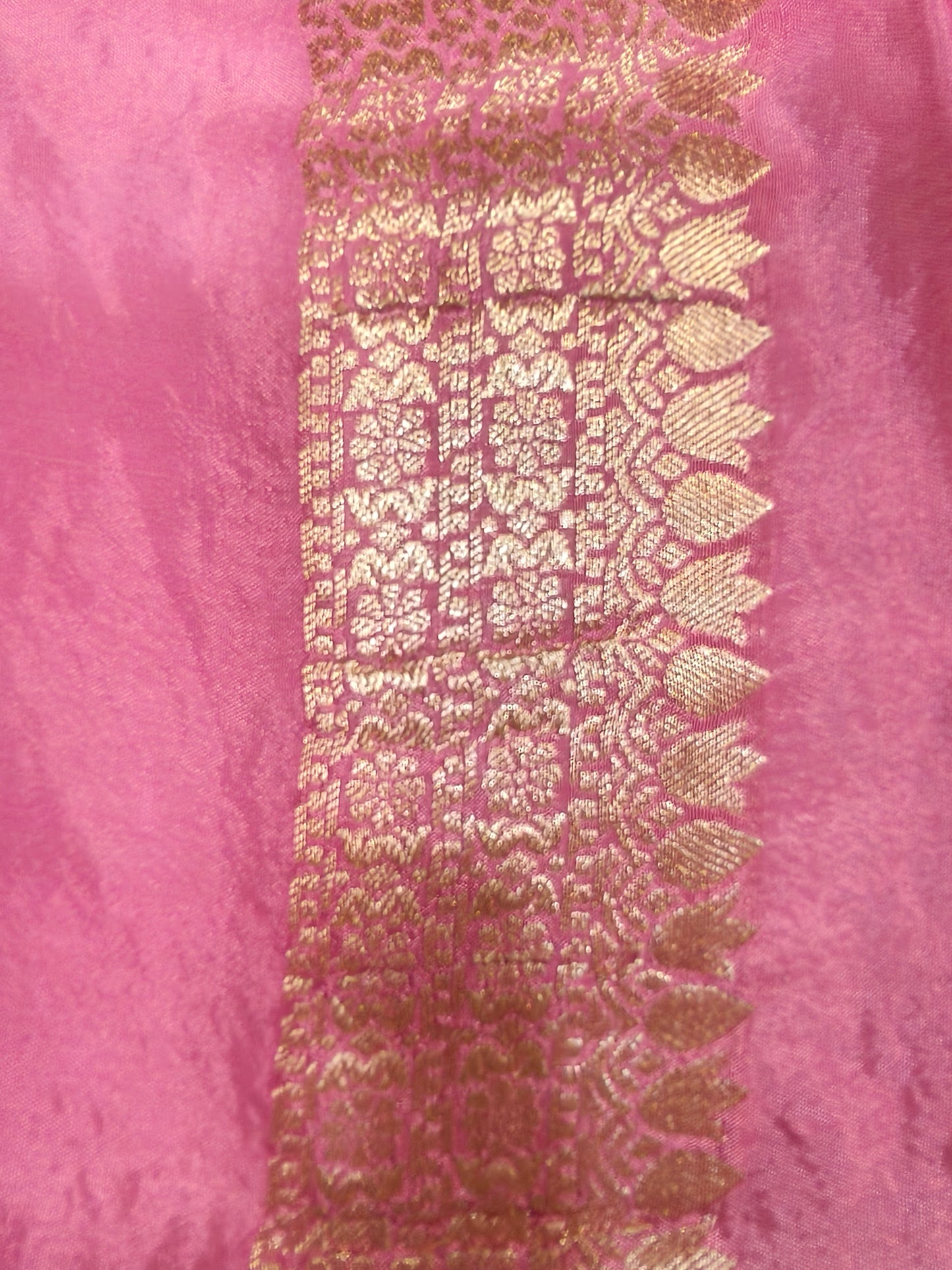 Crepe Banarasi Silk Saree Baby Pink Shade CBS004   50% Discount