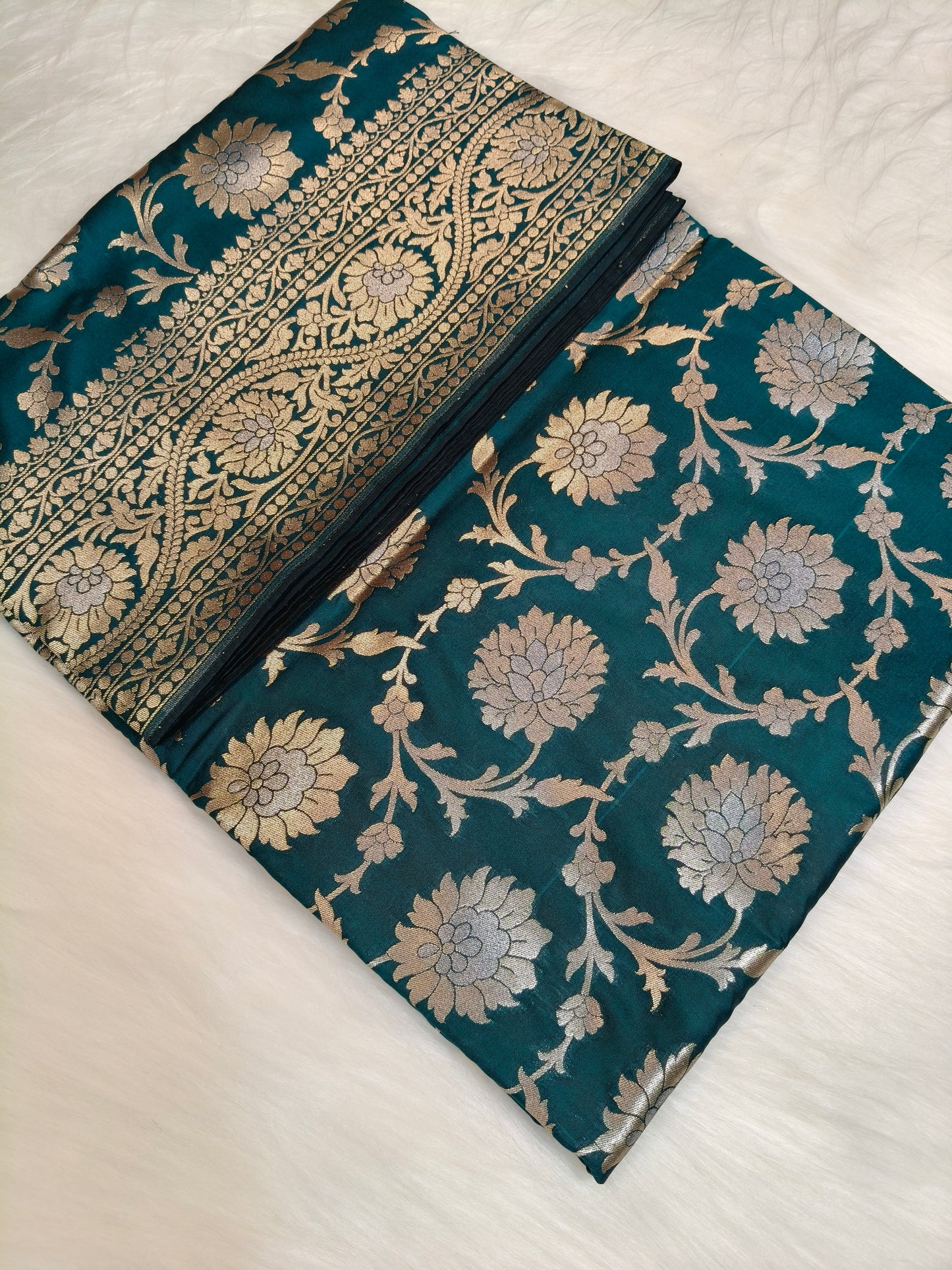 Banarasi Silk Cutwork Jaal Saree Rama Shade With Silver Color Mina BCS010  75% Discount